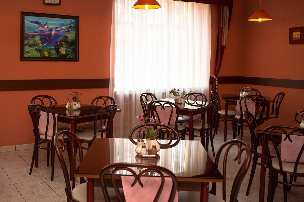 Hotel Mira Inn Πράγα Εξωτερικό φωτογραφία