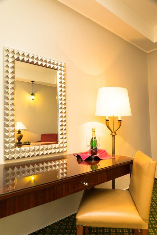 Hotel Mira Inn Πράγα Εξωτερικό φωτογραφία