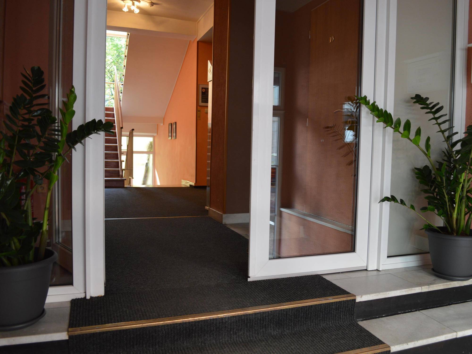 Hotel Mira Inn Πράγα Εξωτερικό φωτογραφία